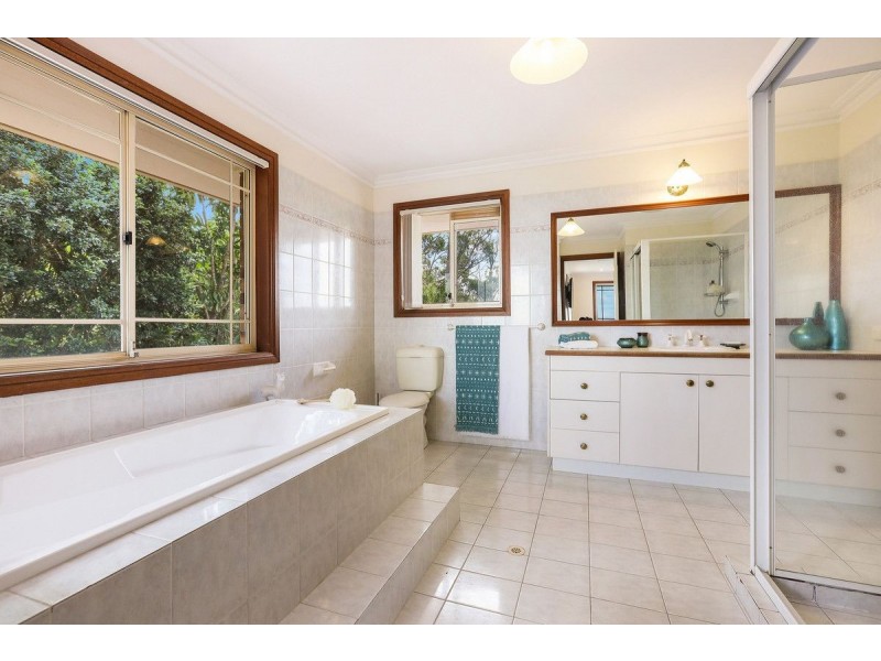 136 Strawberry Road, Bonogin QLD 4213