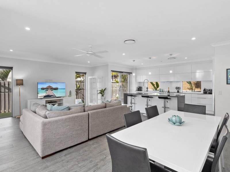 27 Bellatrix Street, Reedy Creek QLD 4227