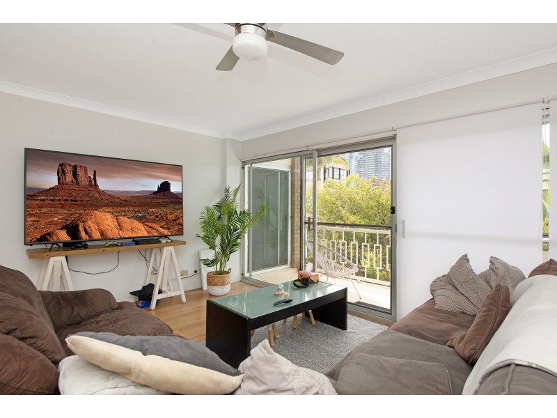 7/11 Lather Street, Southport QLD 4215