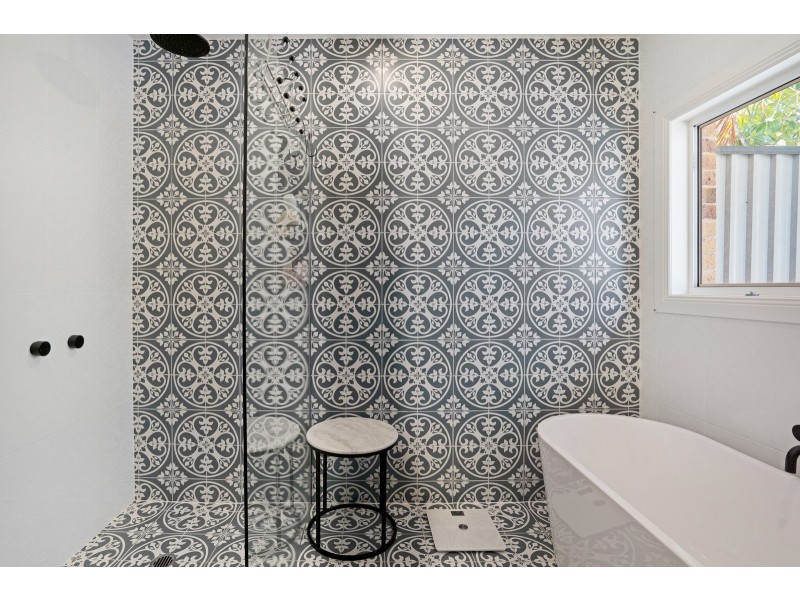 35 Cootharaba Drive, Helensvale QLD 4212