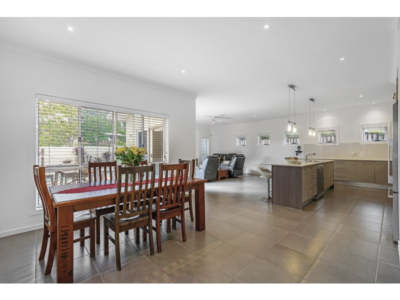 32 Southern Skies Avenue, Reedy Creek QLD 4227