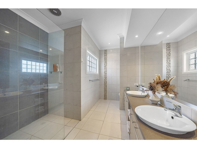 32 Southern Skies Avenue, Reedy Creek QLD 4227