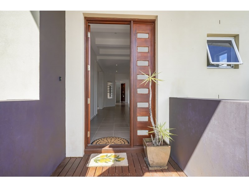 32 Southern Skies Avenue, Reedy Creek QLD 4227