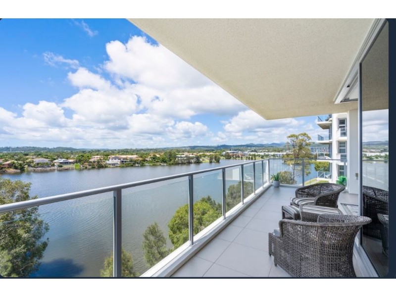 262/33 Lakefront Crescent, Varsity Lakes QLD 4227