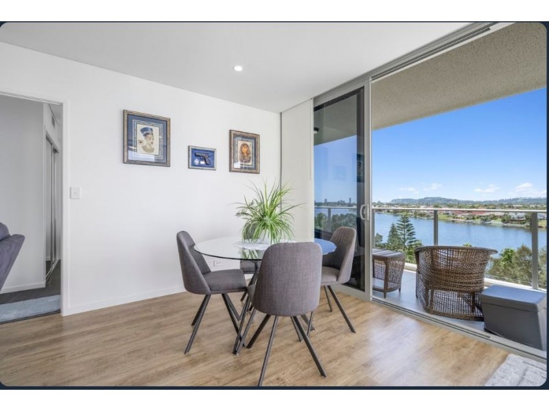 262/33 Lakefront Crescent, Varsity Lakes QLD 4227