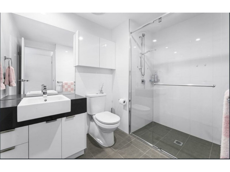 262/33 Lakefront Crescent, Varsity Lakes QLD 4227