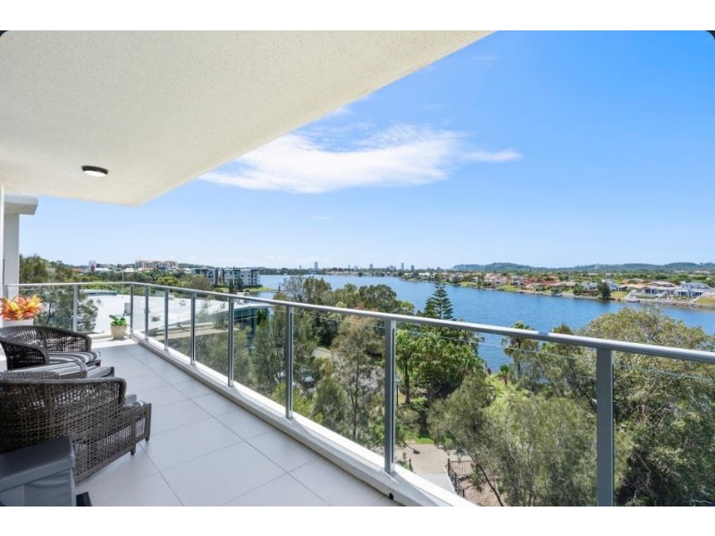 262/33 Lakefront Crescent, Varsity Lakes QLD 4227