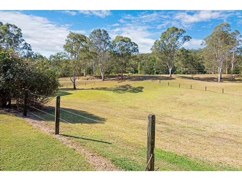 2-16 Curio Court, Tamborine QLD 4270