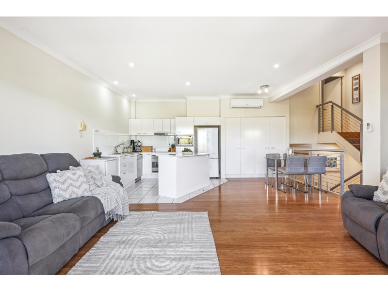 104/19 Carina Peak Drive, Varsity Lakes QLD 4227