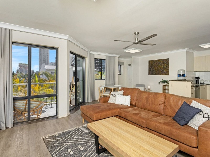 33/6 Fifth Avenue, Burleigh Heads QLD 4220