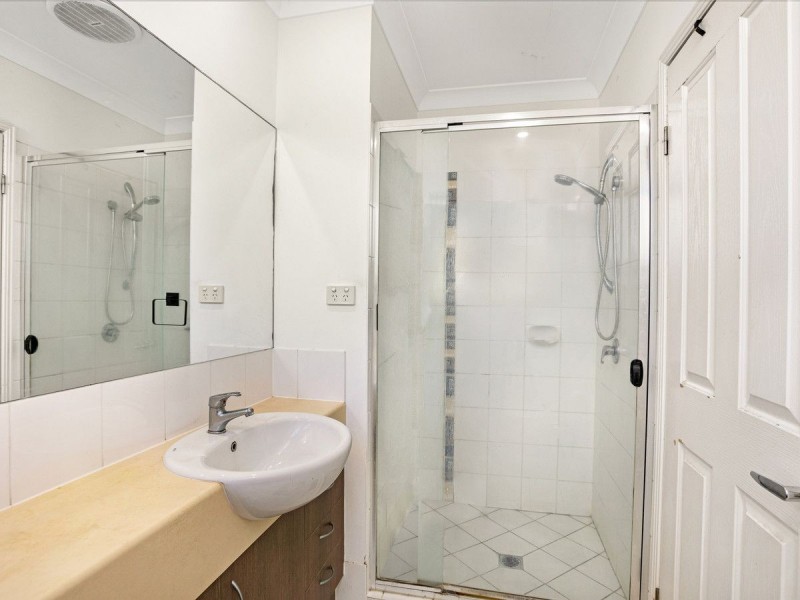 33/6 Fifth Avenue, Burleigh Heads QLD 4220