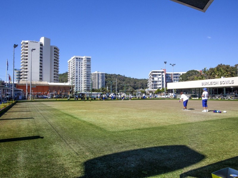 33/6 Fifth Avenue, Burleigh Heads QLD 4220