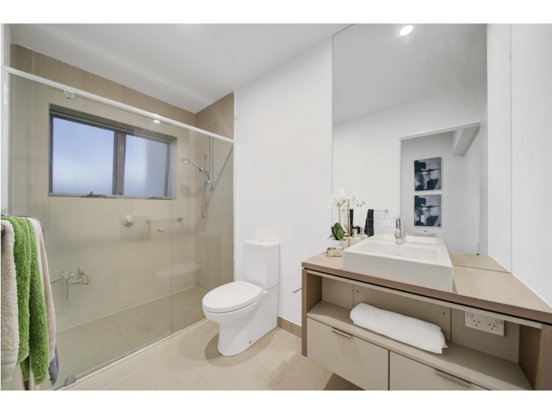 119/60 Riverwalk Avenue, Robina QLD 4226