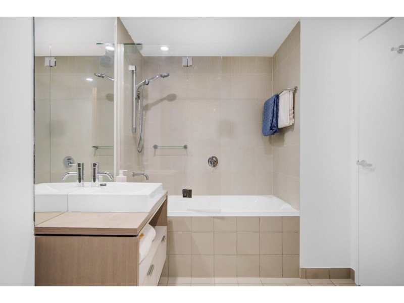 119/60 Riverwalk Avenue, Robina QLD 4226