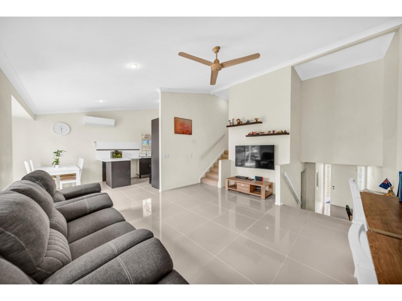 10/2-4 Penda Court, Merrimac QLD 4226