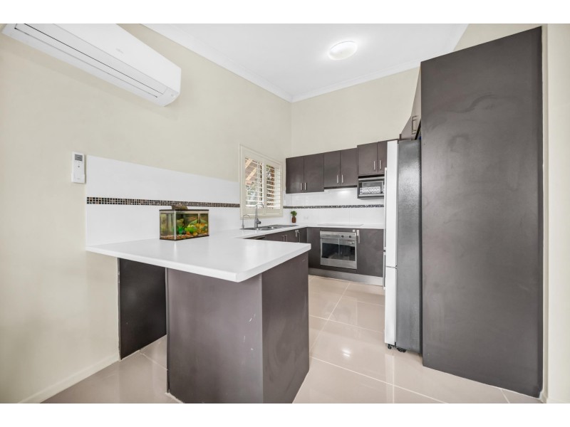 10/2-4 Penda Court, Merrimac QLD 4226