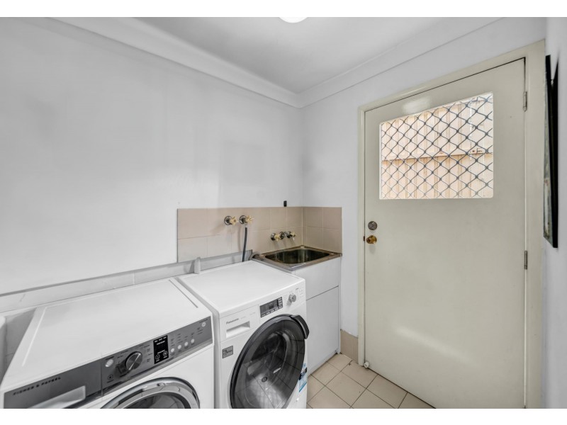 10/2-4 Penda Court, Merrimac QLD 4226