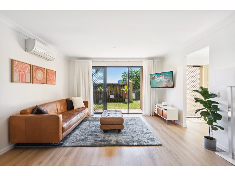 86/302 Christine Avenue, Varsity Lakes QLD 4227