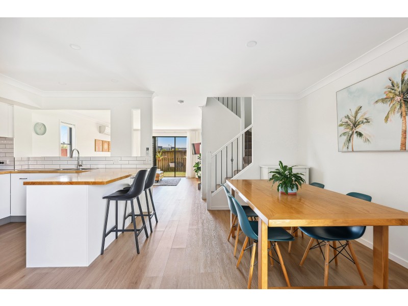 86/302 Christine Avenue, Varsity Lakes QLD 4227