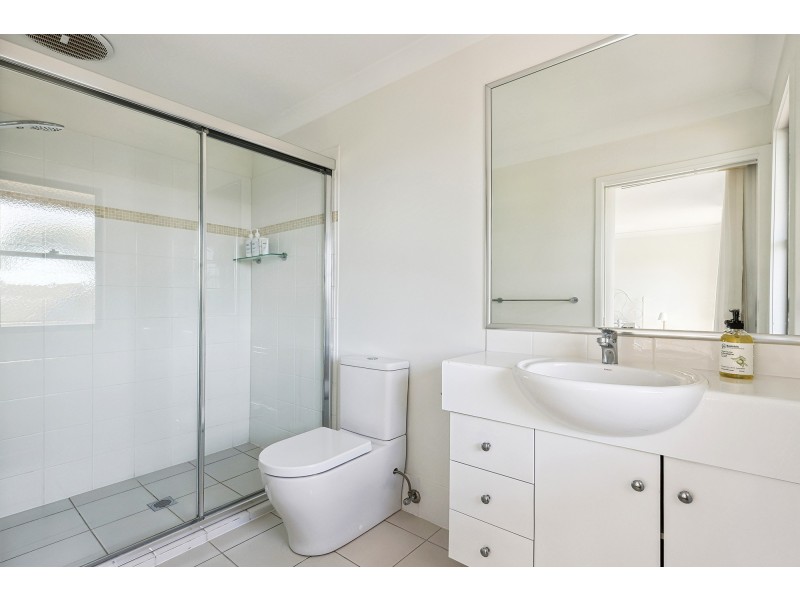 86/302 Christine Avenue, Varsity Lakes QLD 4227