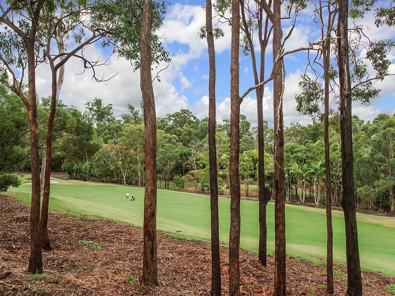 35 Royal Links Drive, Robina QLD 4226