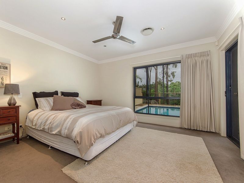 35 Royal Links Drive, Robina QLD 4226