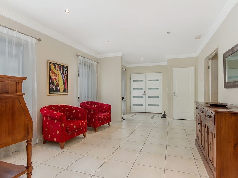 35 Royal Links Drive, Robina QLD 4226