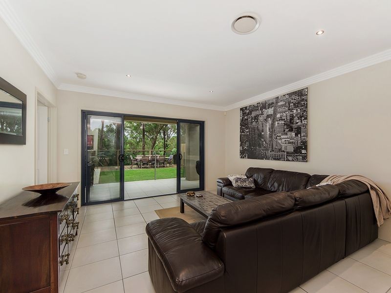 35 Royal Links Drive, Robina QLD 4226