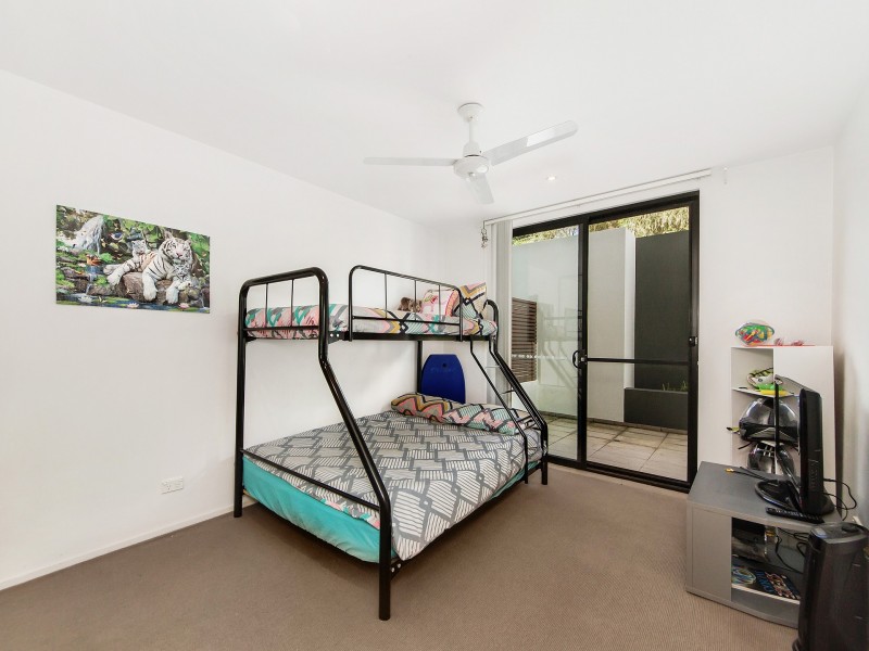 16/310 Easthill Drive, Robina QLD 4226