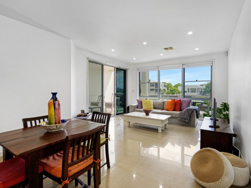 3/5019 Emerald Island Drive, Carrara QLD 4211