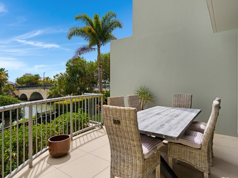 3/5019 Emerald Island Drive, Carrara QLD 4211