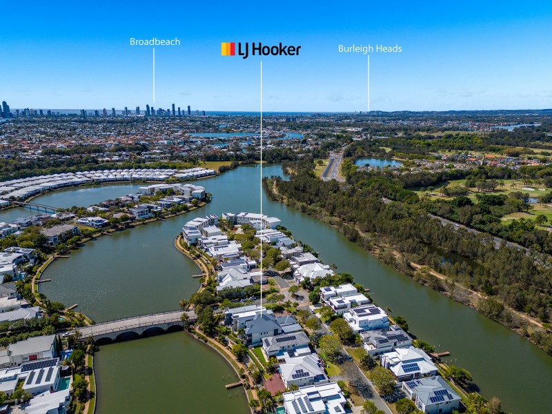 3/5019 Emerald Island Drive, Carrara QLD 4211