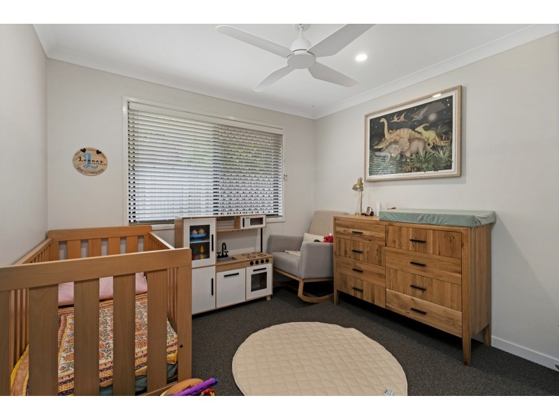 2/8 Peacock Place, Burleigh Waters QLD 4220