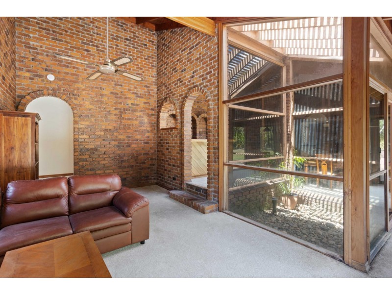 28 Coorabin Court, Tallebudgera QLD 4228