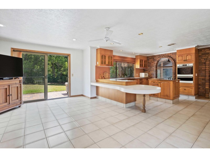 28 Coorabin Court, Tallebudgera QLD 4228