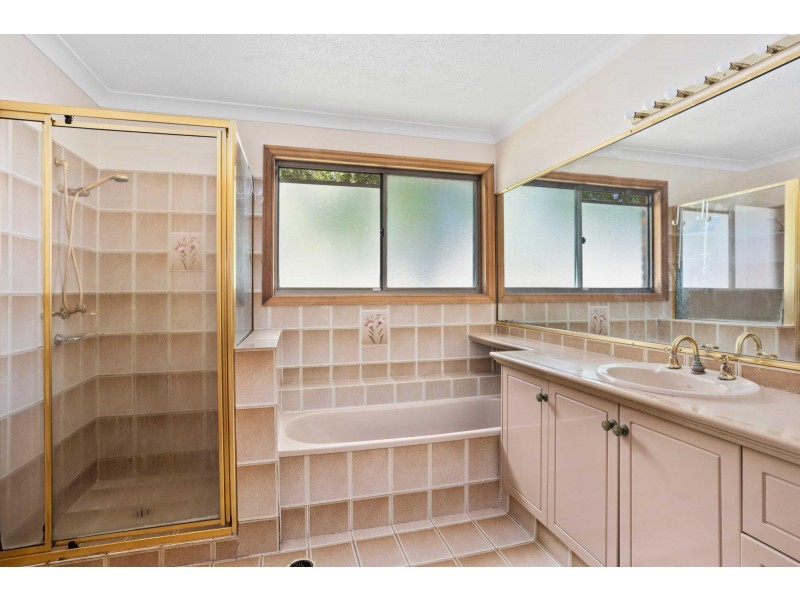 28 Coorabin Court, Tallebudgera QLD 4228