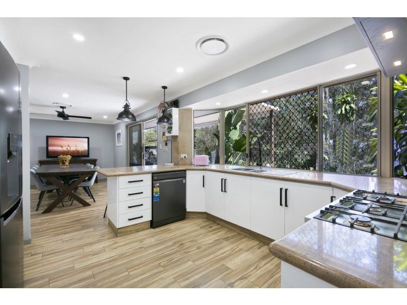 15 Ebeling Court, Worongary QLD 4213