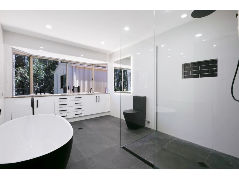 15 Ebeling Court, Worongary QLD 4213