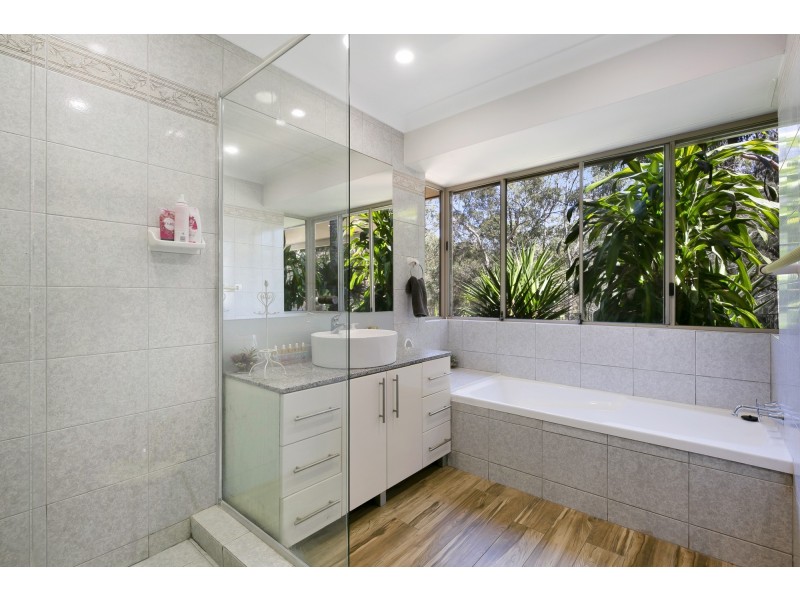 15 Ebeling Court, Worongary QLD 4213