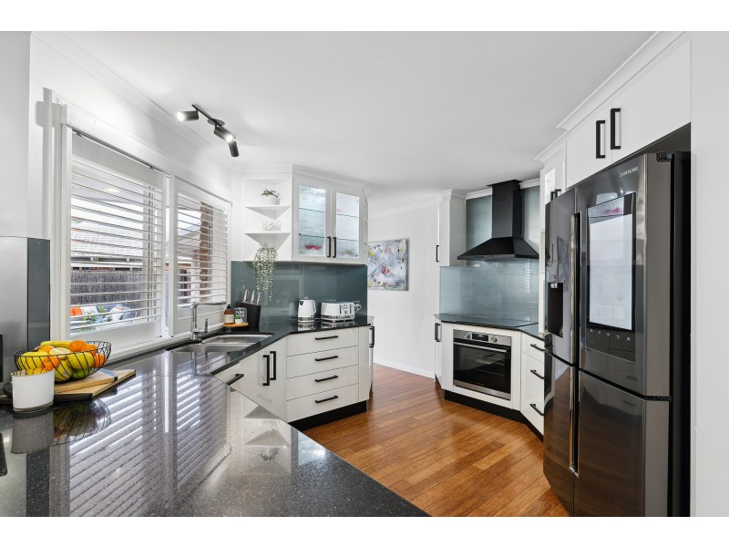 31 Yodelay Street, Varsity Lakes QLD 4227