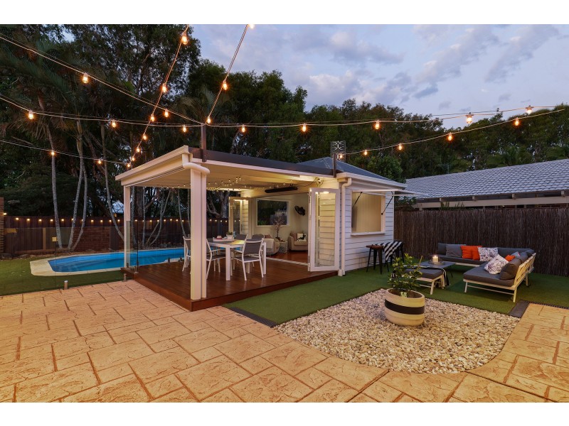 31 Yodelay Street, Varsity Lakes QLD 4227