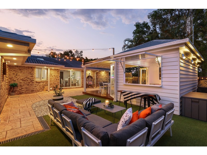 31 Yodelay Street, Varsity Lakes QLD 4227