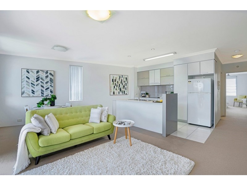 1401/3 Main Street, Varsity Lakes QLD 4227