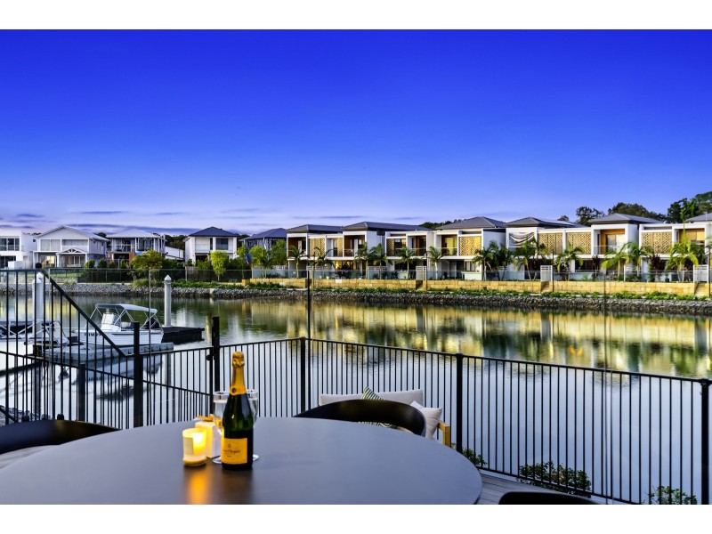 28 Northwater Drive, Hope Island QLD 4212