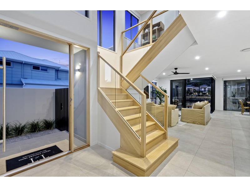 28 Northwater Drive, Hope Island QLD 4212