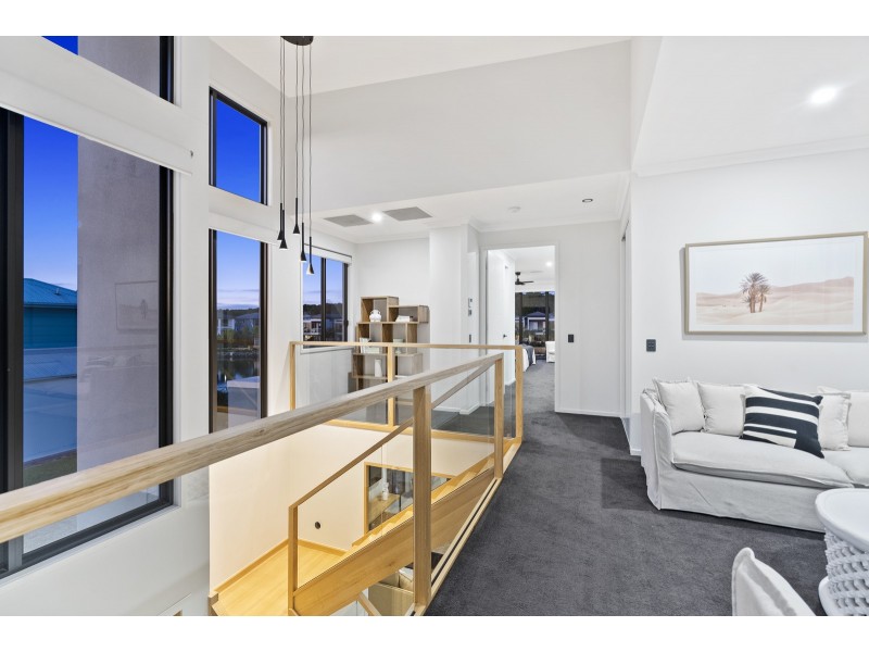 28 Northwater Drive, Hope Island QLD 4212