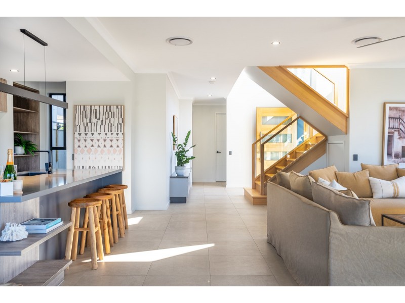 28 Northwater Drive, Hope Island QLD 4212