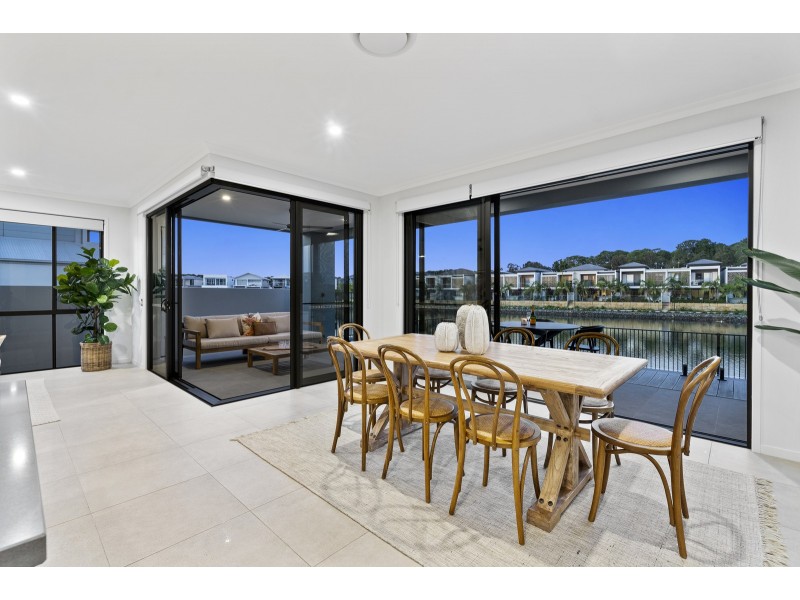 28 Northwater Drive, Hope Island QLD 4212