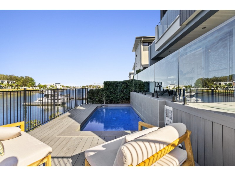 28 Northwater Drive, Hope Island QLD 4212