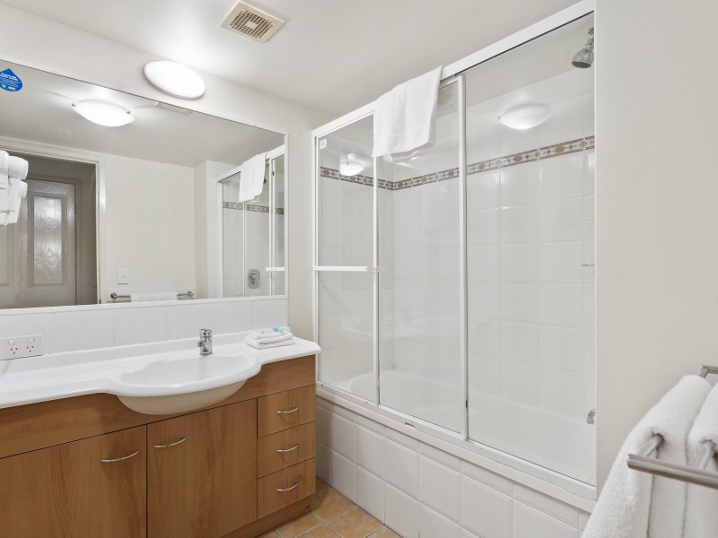 76/2342-2362 Gold Coast Highway, Mermaid Beach QLD 4218